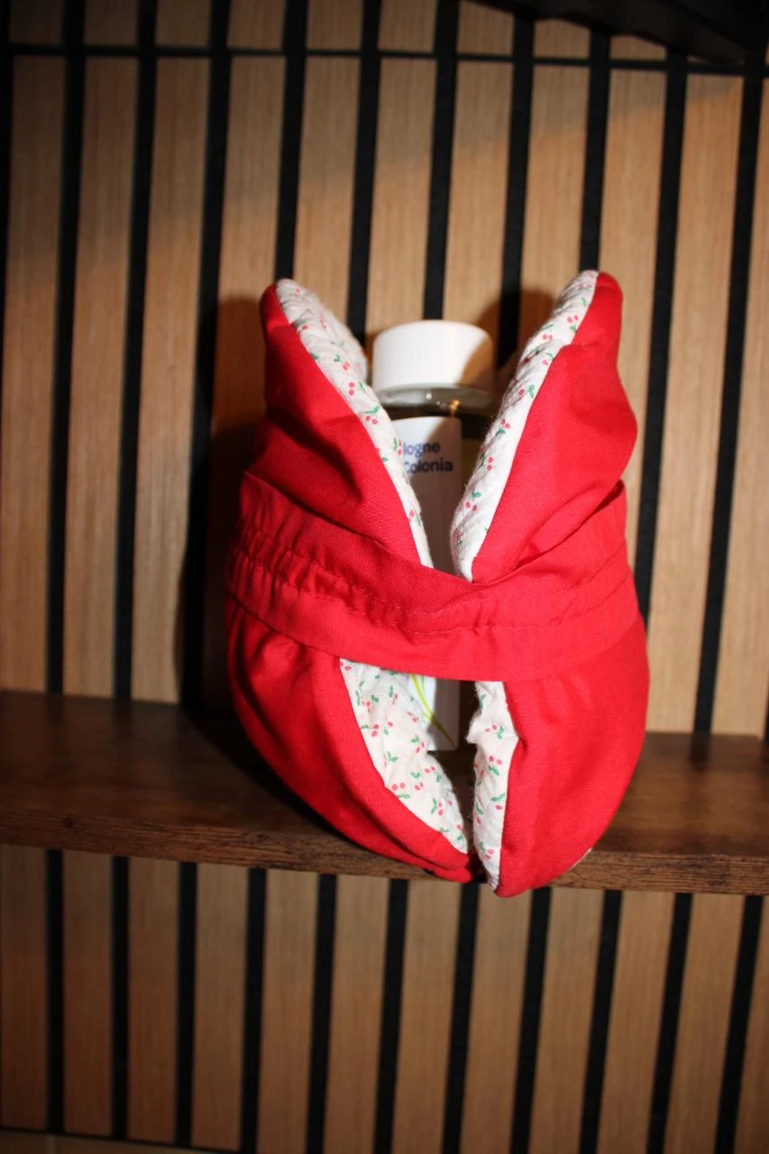 Red reversible Japanese bag with a cherry blossom pattern – photo 4